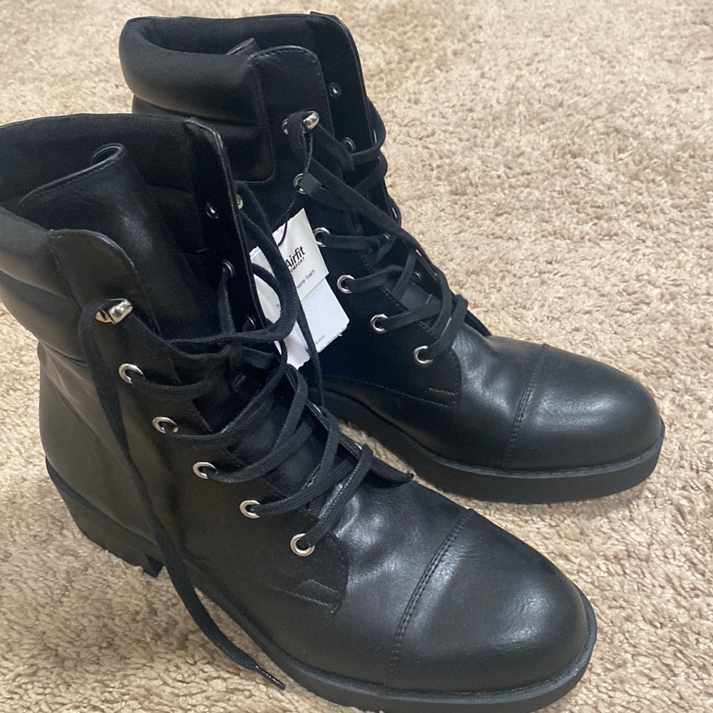 Bershka women black ankle boot with tag brand new